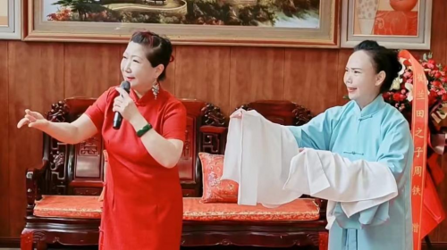 祝贺豫剧崔派表演艺术家崔小红再次收徒圆满成功！
